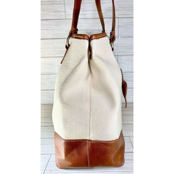 057-Coldwater Creek Neutral Canvas & Browm Butterfly Vegan Leather & Brass Trim - Picture 4 of 9